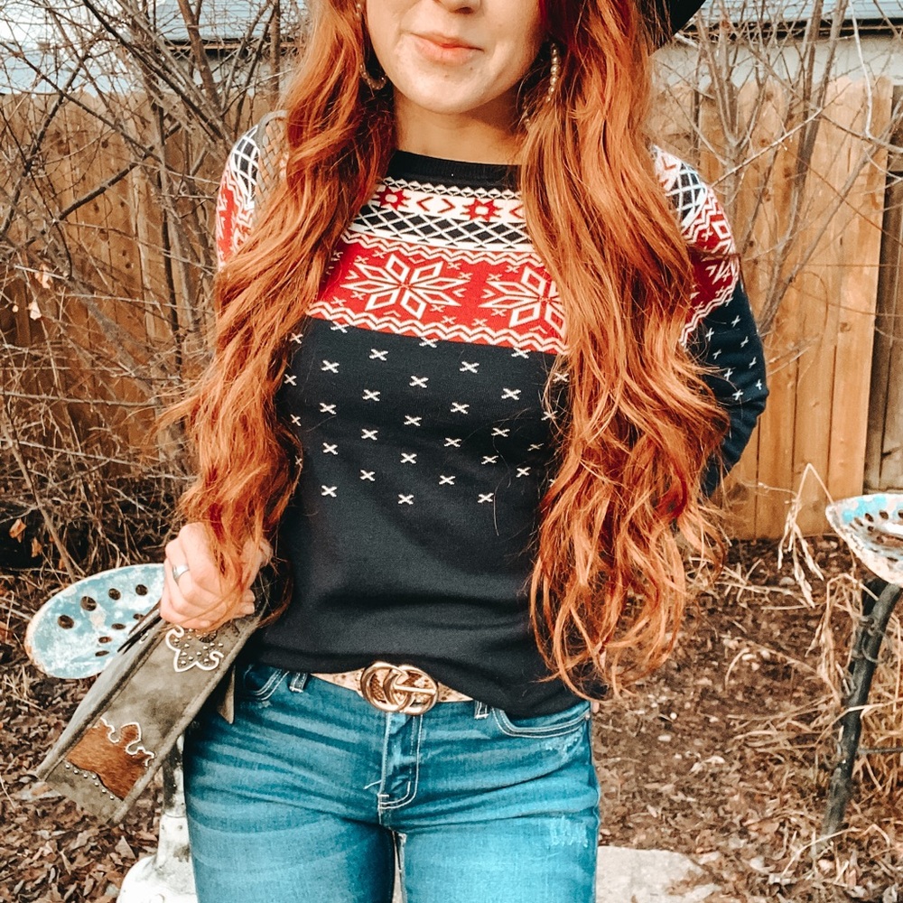 Beautiful Boutique Ski Style Sweater